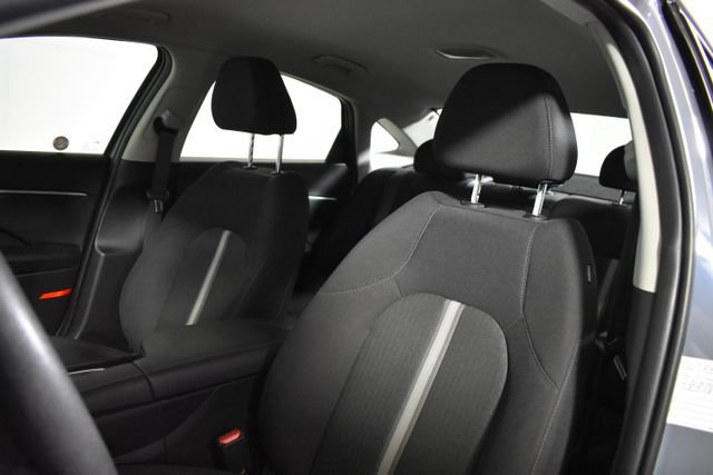 Used 2025 Hyundai Sonata SEL FWD image 10