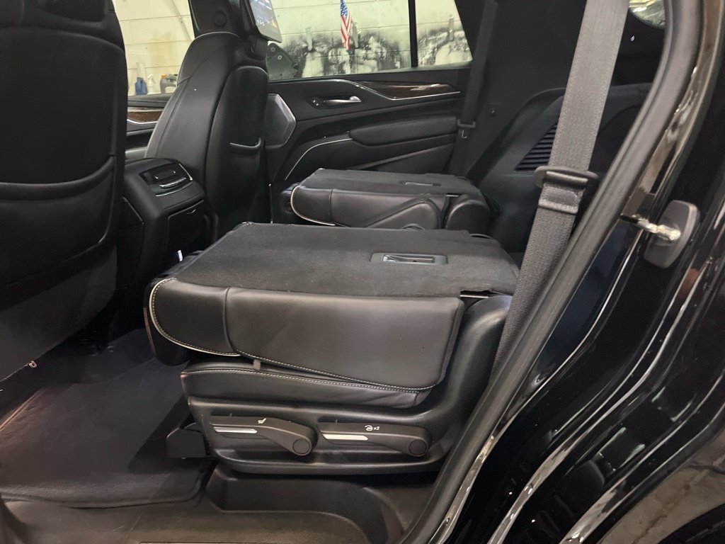 Used 2023 Cadillac Escalade Sport Platinum AWD/4WD image 25