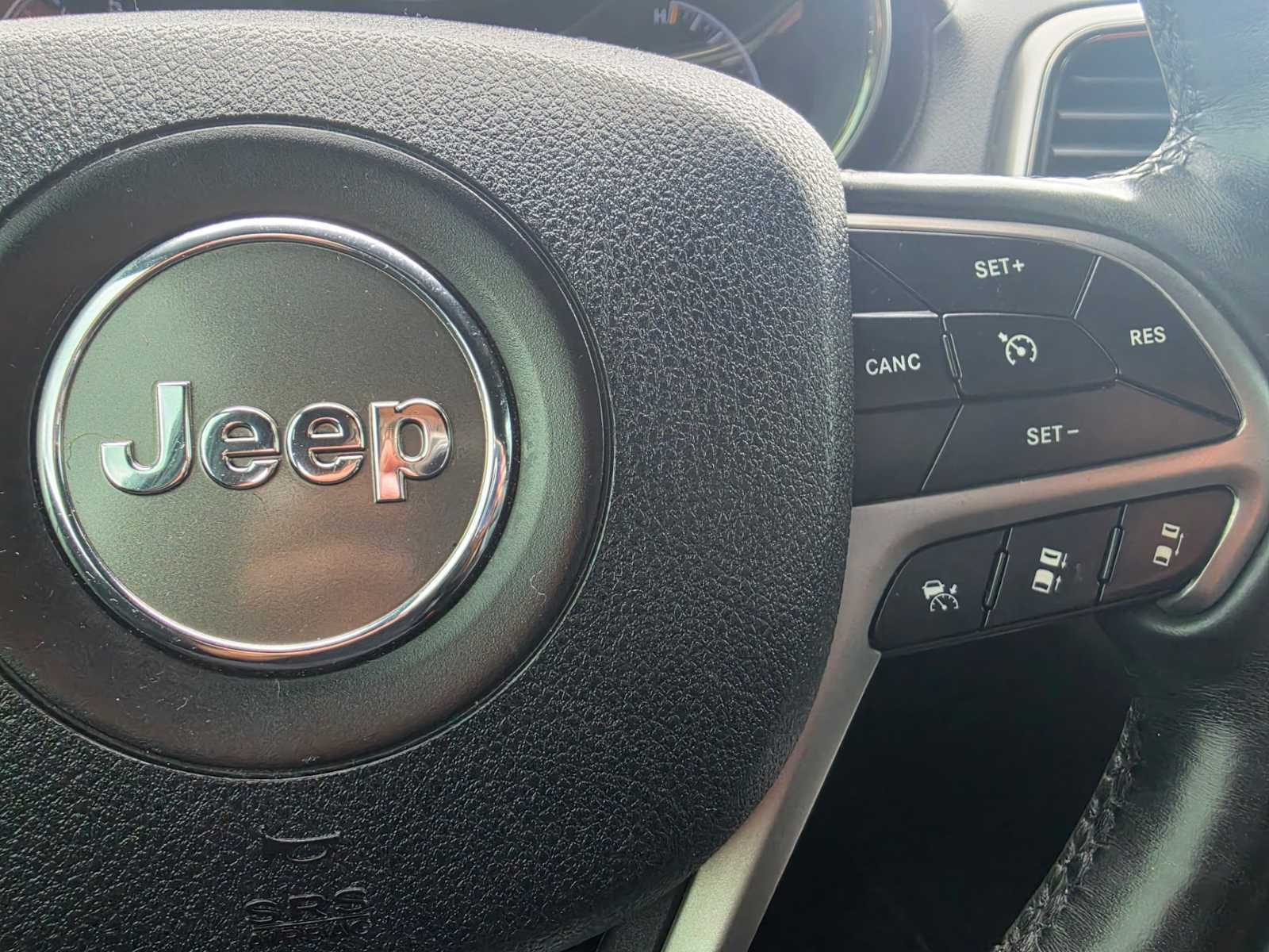 Used 2018 Jeep Grand Cherokee High Altitude AWD/4WD image 9