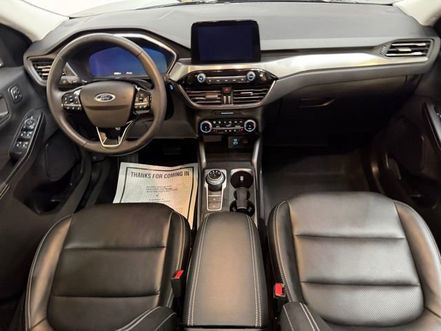 Used 2022 Ford Escape Titanium w/ Class II Trailer Tow Package image 42