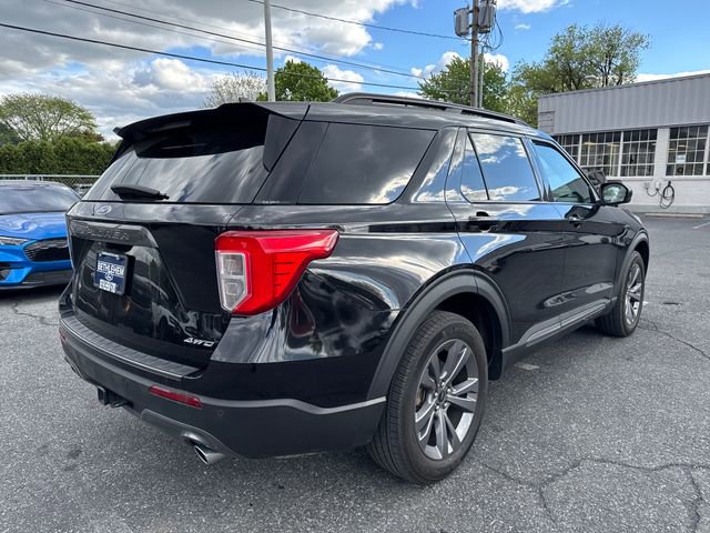 Used 2023 Ford Explorer XLT w/ Equipment Group 202A AWD/4WD image 5