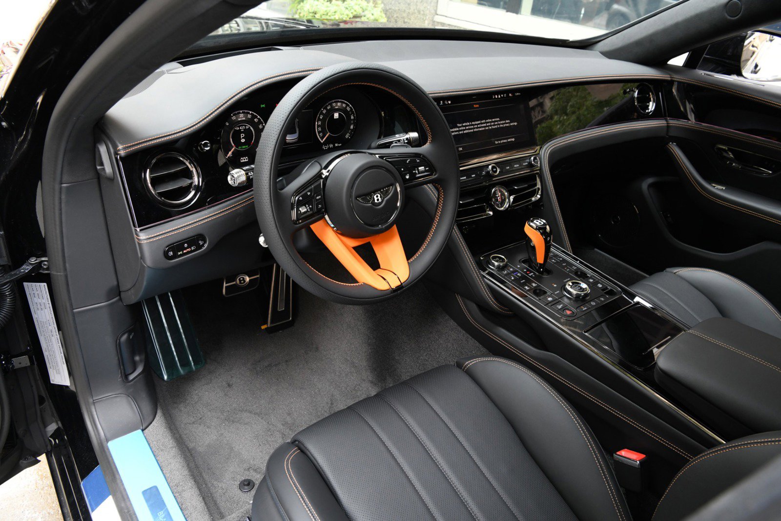 New 2025 Bentley Flying Spur Plug-In Hybrid image 13