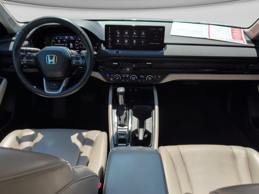 Used 2025 Honda Accord Touring image 18