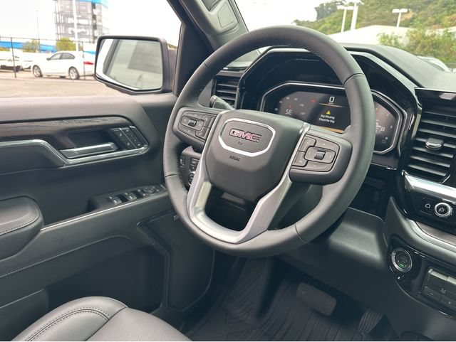 New 2026 GMC Sierra 1500 SLT w/ SLT Premium Plus Package AWD/4WD image 5