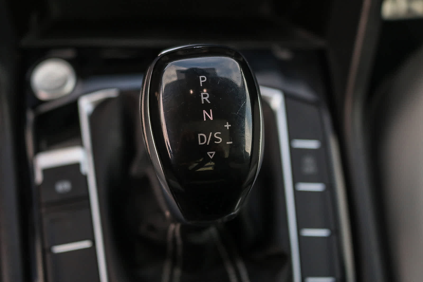 Used 2023 Volkswagen Taos SE image 20