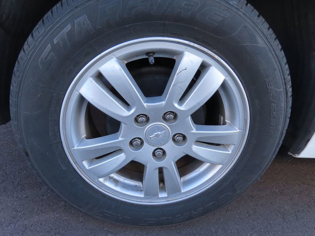 Used 2016 Chevrolet Sonic LT image 17