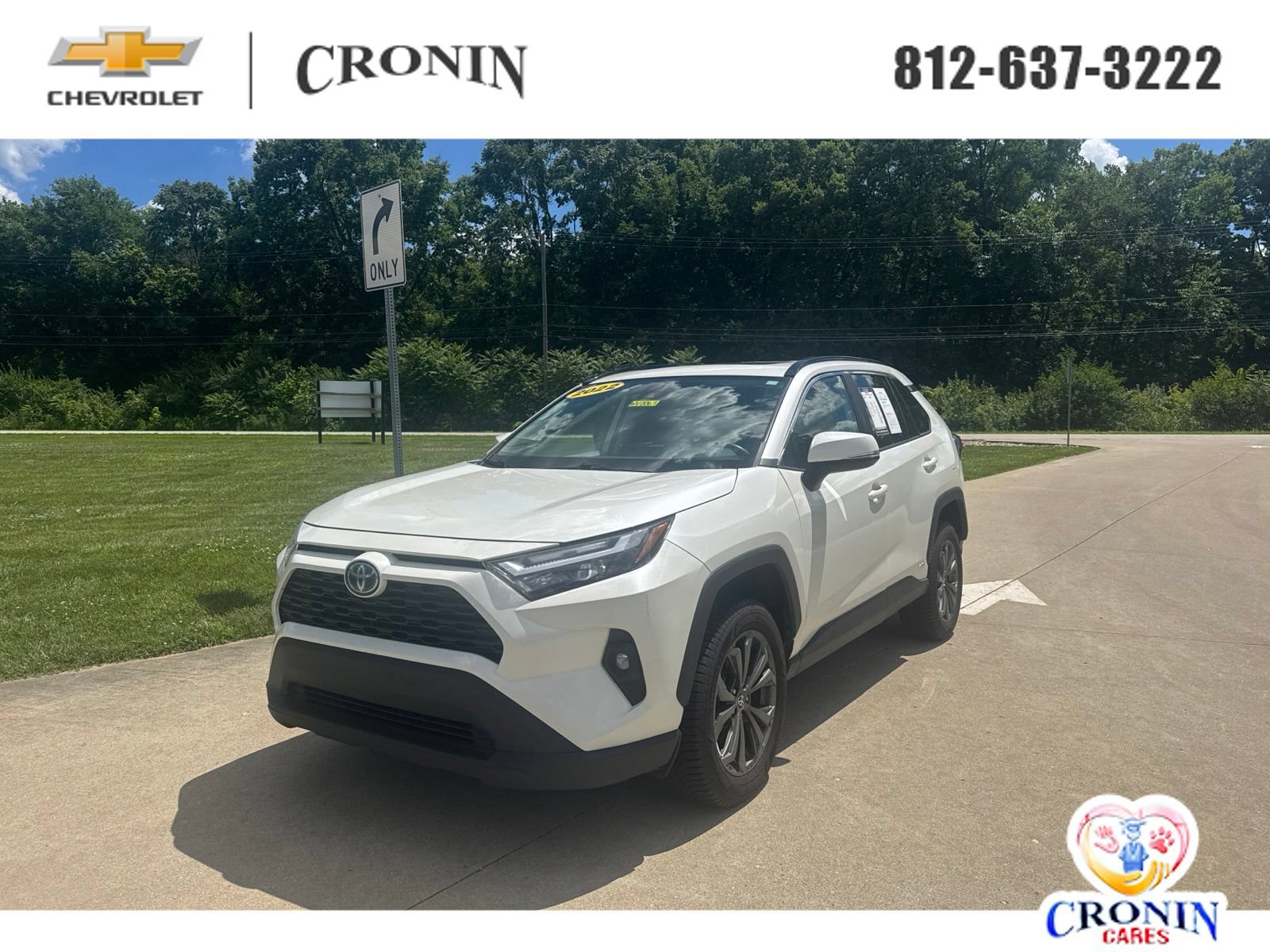 Used 2022 Toyota RAV4 XLE Premium AWD/4WD image 1