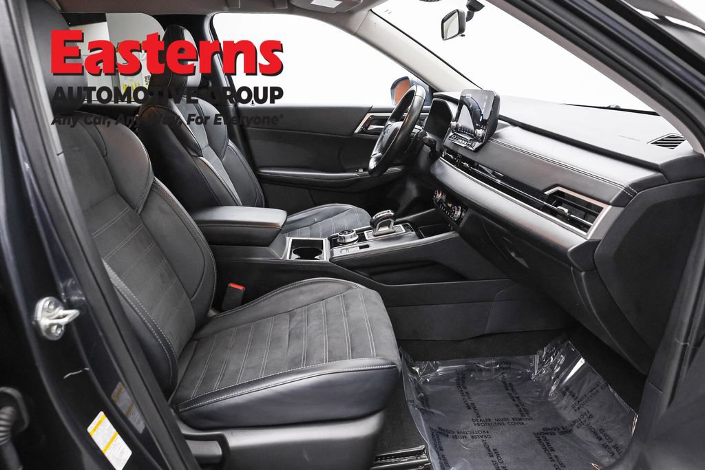 Used 2024 Mitsubishi Outlander SE AWD/4WD image 23