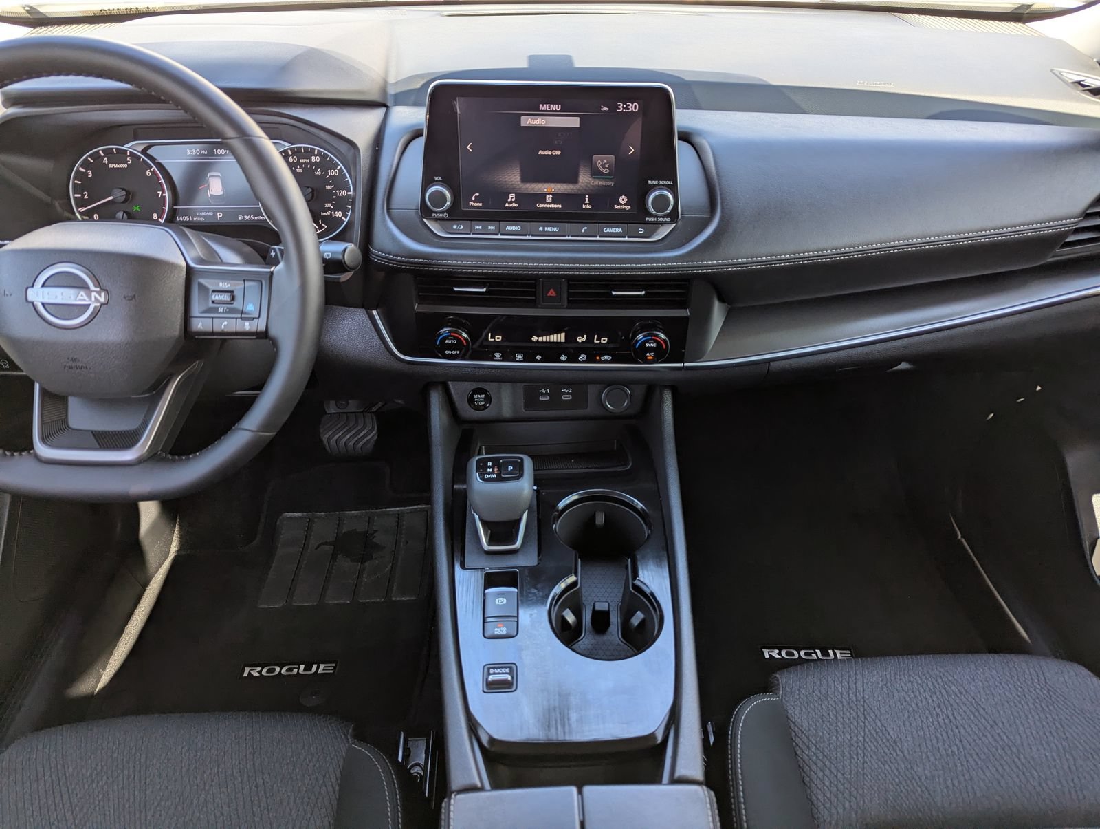 Used 2025 Nissan Rogue SV FWD image 19