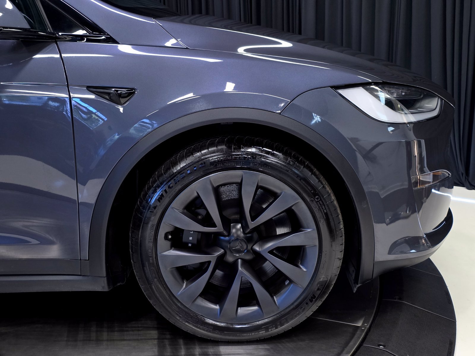 Used 2022 Tesla Model X Plaid AWD/4WD image 6