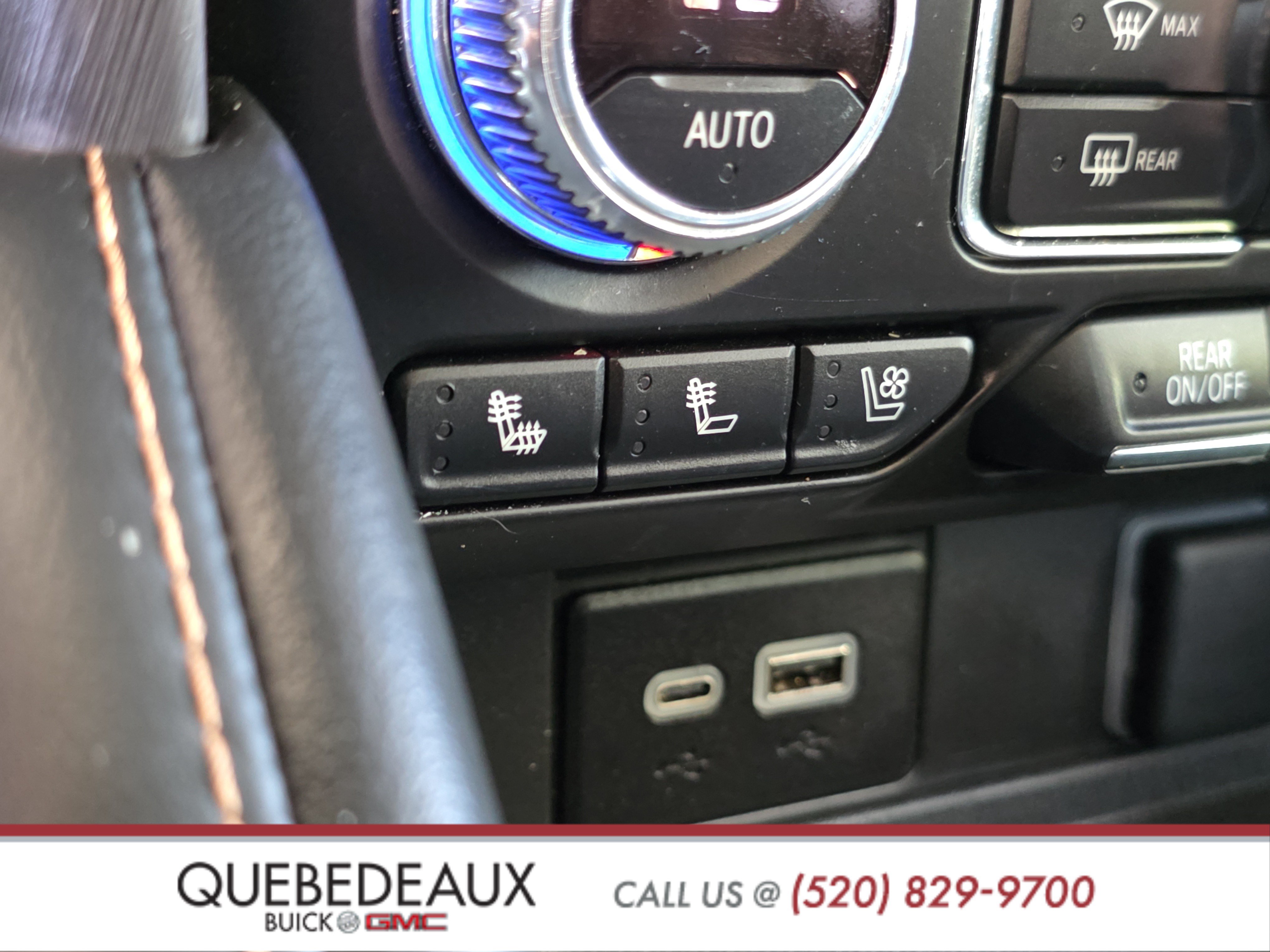 Used 2023 GMC Yukon AT4 w/ Technology Package AWD/4WD image 21