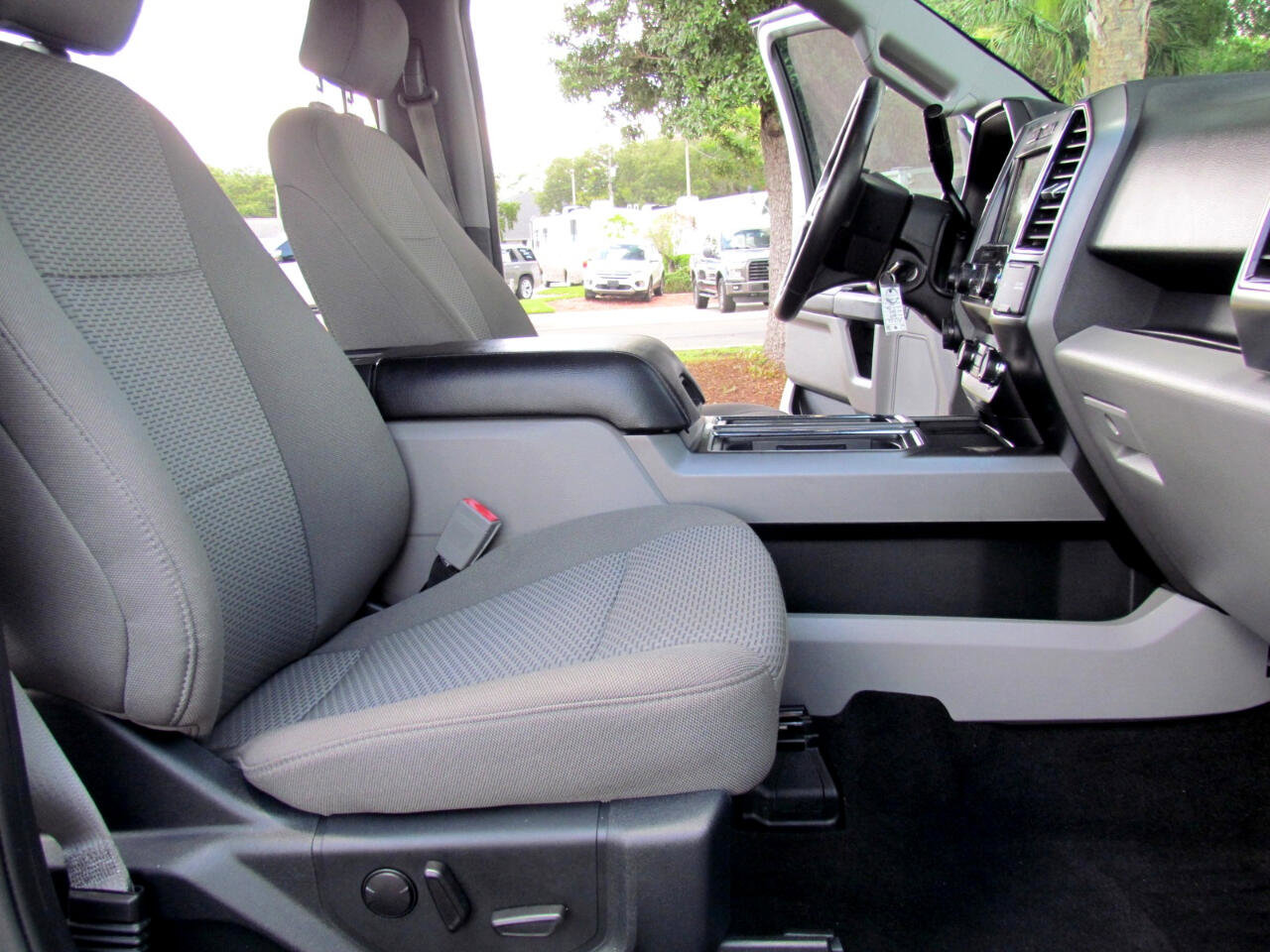 Used 2019 Ford F150 XLT w/ Equipment Group 302A Luxury image 17