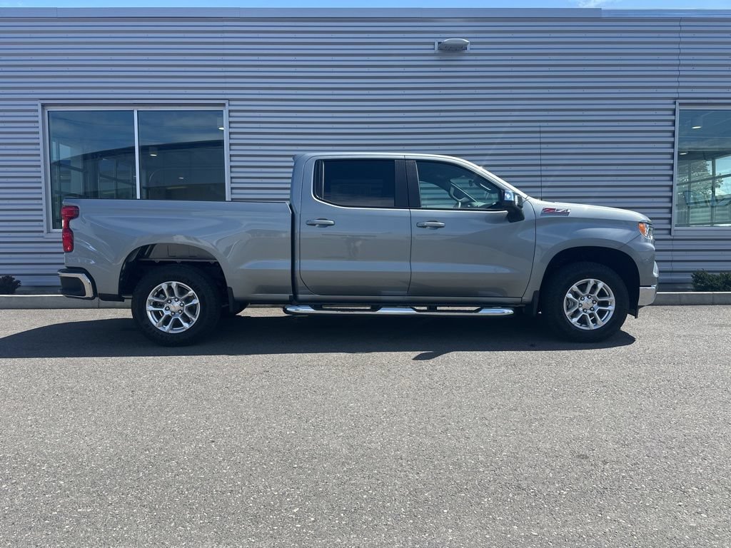 New 2026 Chevrolet Silverado 1500 LT w/ Z71 Off-Road Package AWD/4WD image 2