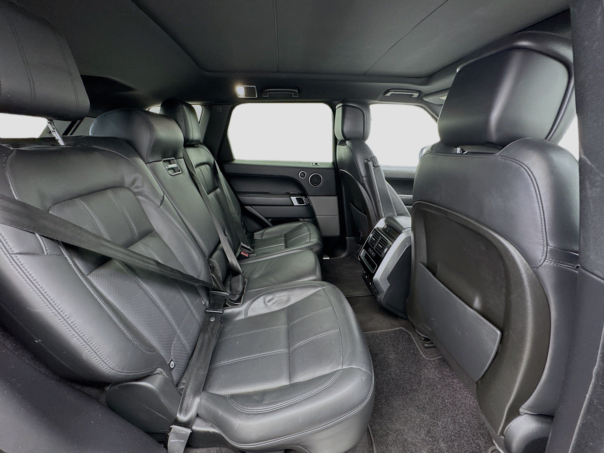 Used 2018 Land Rover Range Rover Sport HSE AWD/4WD image 19