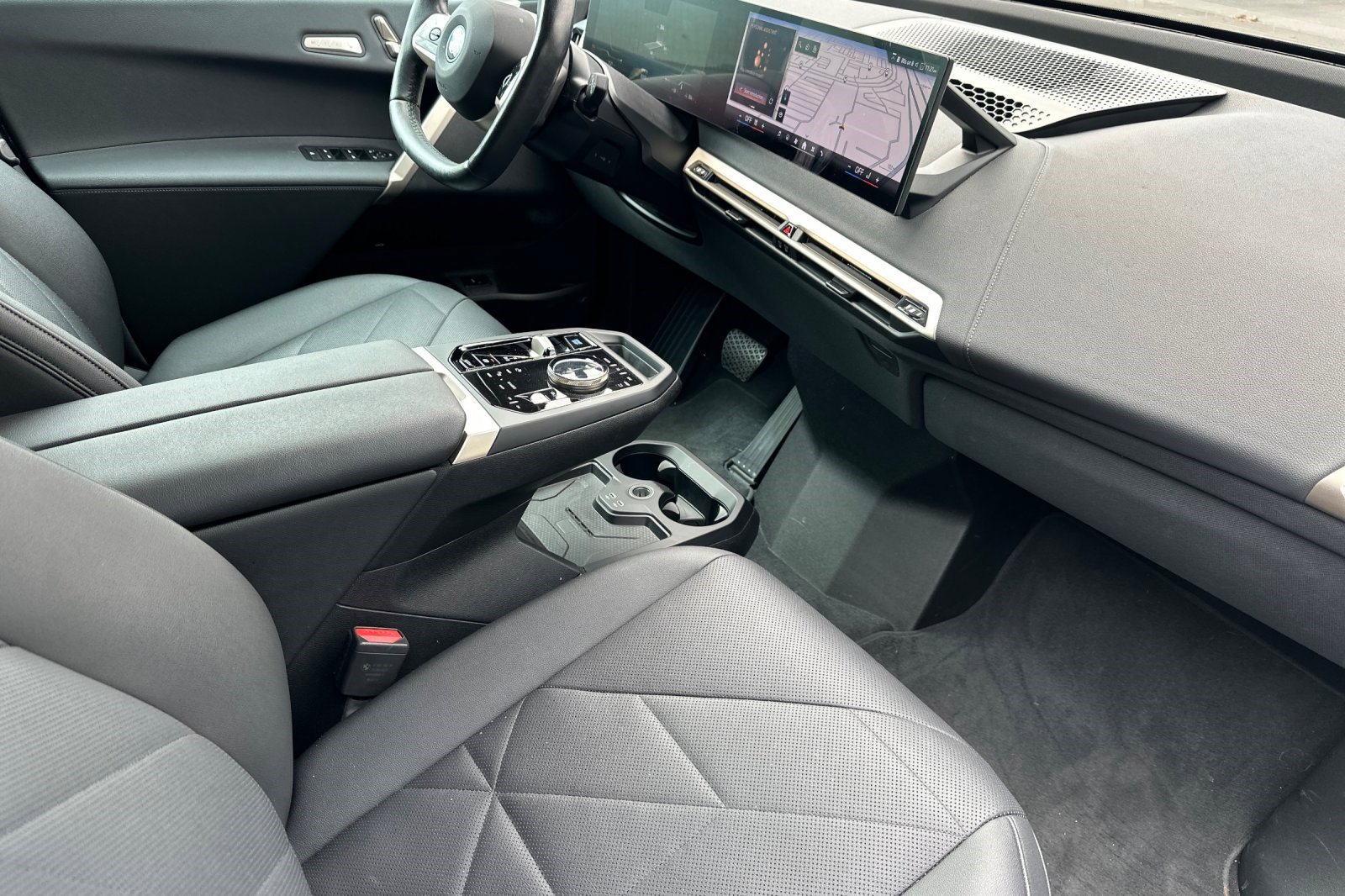 Certified 2024 BMW iX xDrive50 w/ Premium Package image 20