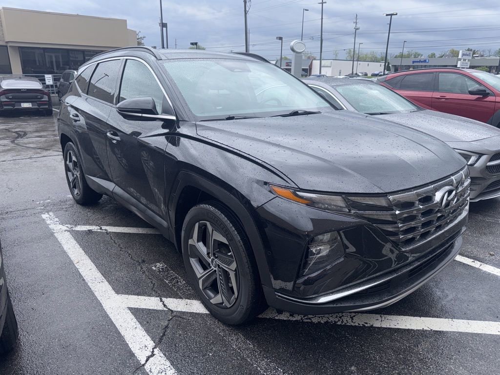 Used 2022 Hyundai Tucson Limited AWD/4WD image 2