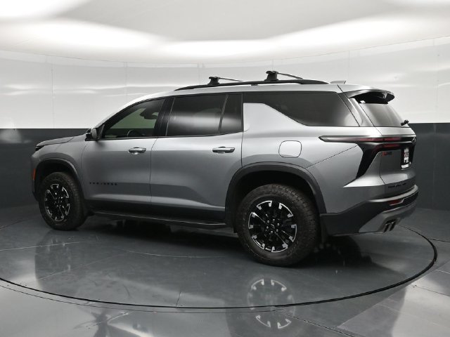 Used 2025 Chevrolet Traverse Z71 w/ Driver Confidence Package AWD/4WD image 10