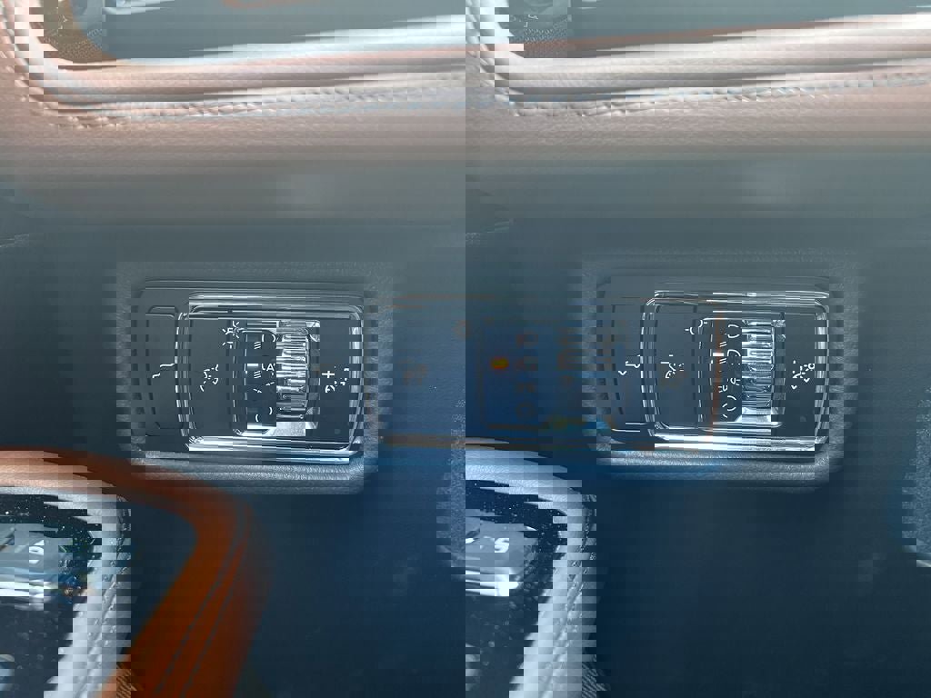 Used 2023 Lincoln Aviator Reserve w/ Jet Package image 32