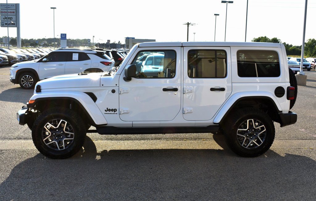 New 2025 Jeep Wrangler Sahara image 5