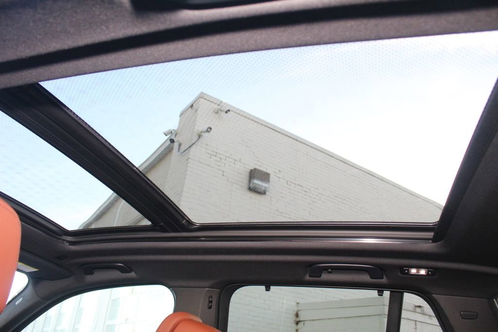 New 2026 BMW X5 M60i image 23