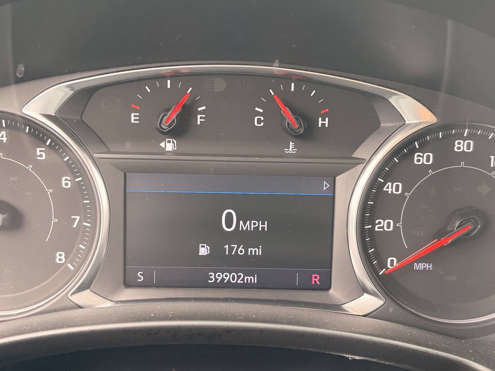 Used 2023 GMC Terrain SLT FWD image 31