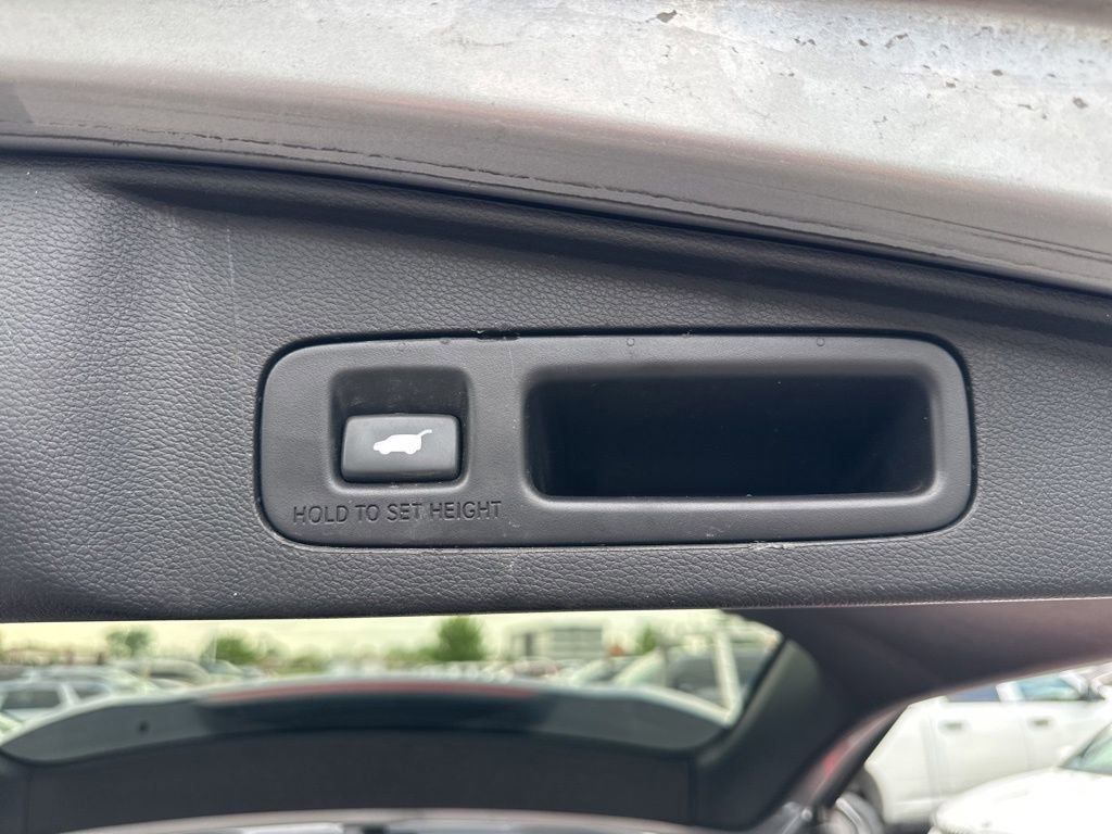Used 2019 Honda CR-V Touring image 13