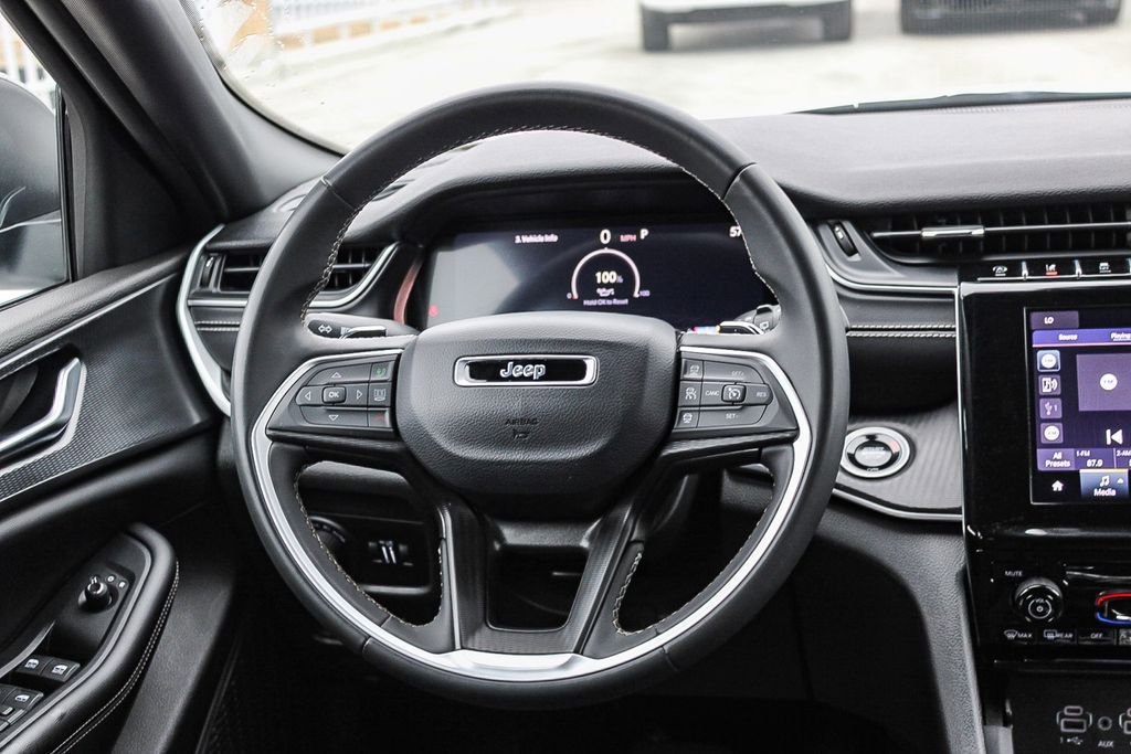 Used 2024 Jeep Grand Cherokee L Laredo AWD/4WD image 16