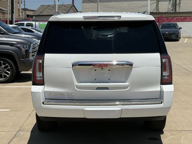 Used 2019 GMC Yukon XL Denali RWD image 5