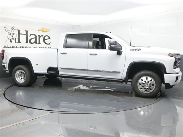 New 2026 Chevrolet Silverado 3500 High Country w/ High Country Premium Package