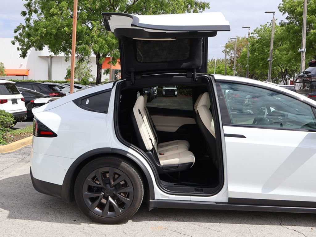 Used 2023 Tesla Model X AWD/4WD image 24