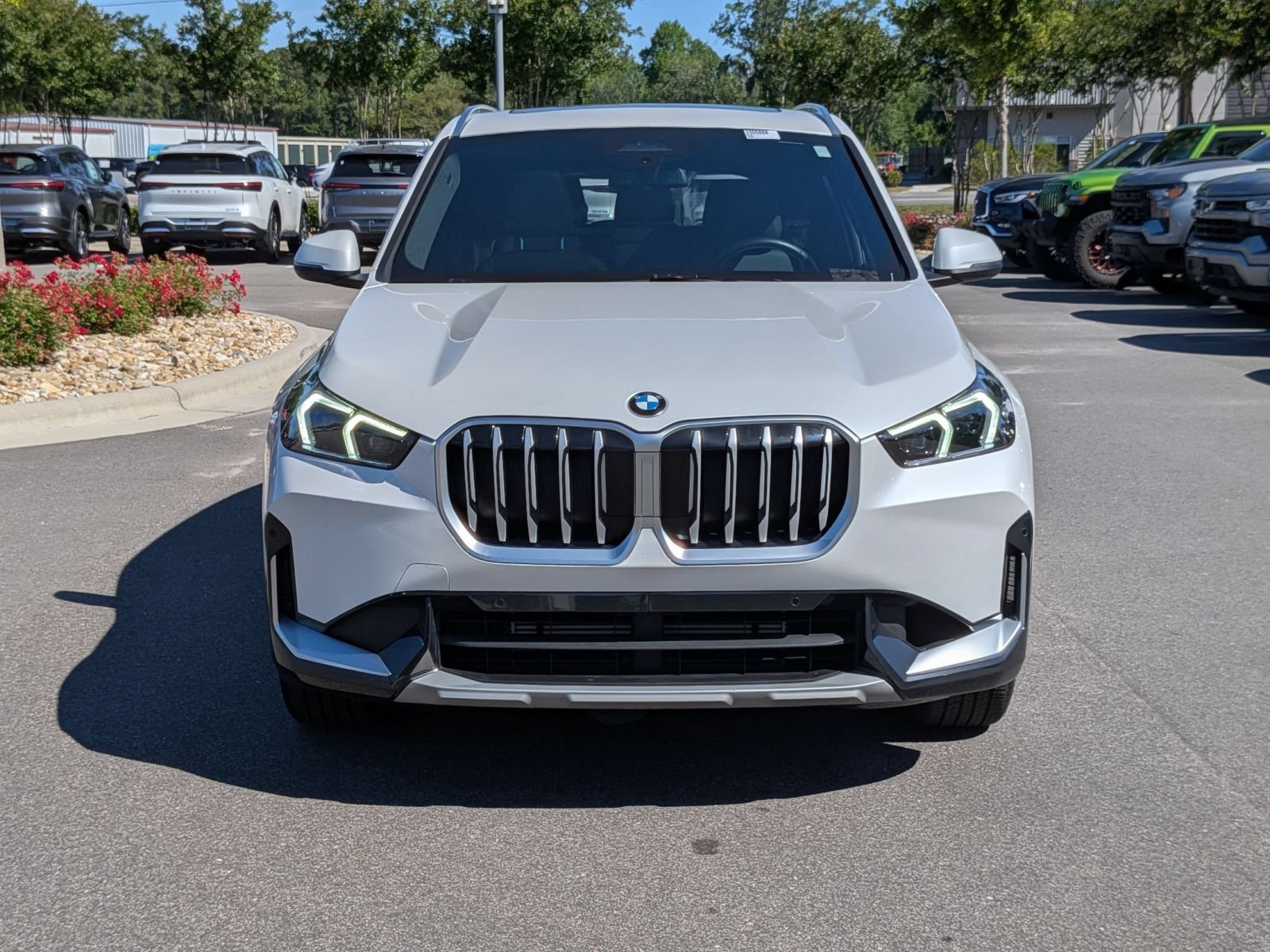 Used 2025 BMW X1 xDrive28i w/ Convenience Package AWD/4WD image 8