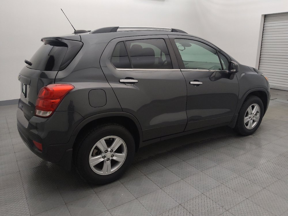 Used 2020 Chevrolet Trax LT w/ LT Convenience Package image 10