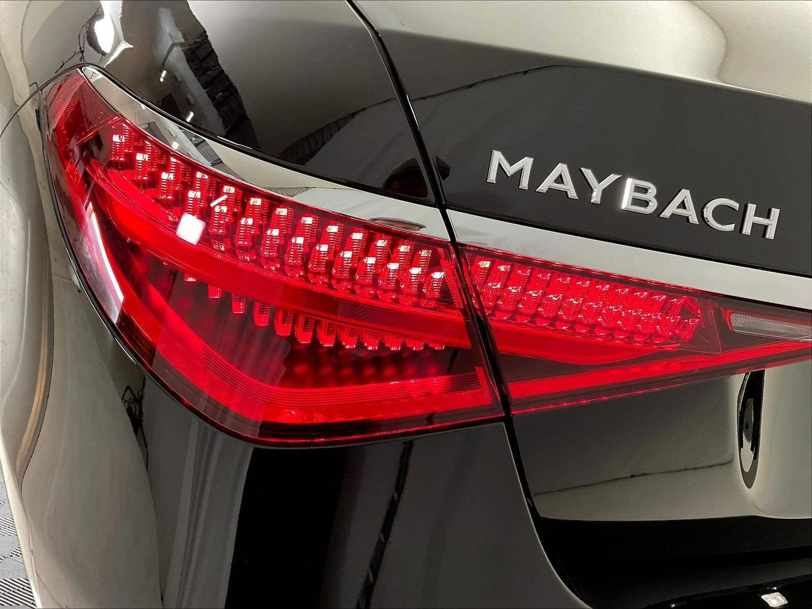 Certified 2026 Mercedes-Benz Maybach S 680 4MATIC image 23