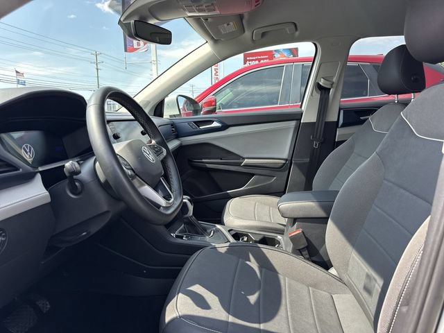 Used 2024 Volkswagen Taos SE FWD image 13