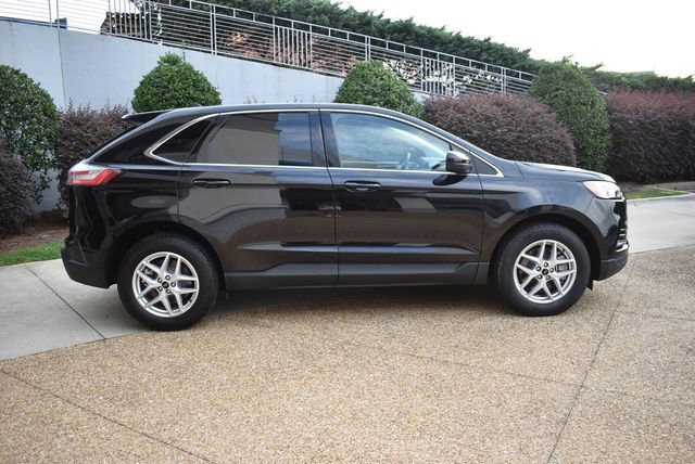Used 2024 Ford Edge SEL image 11