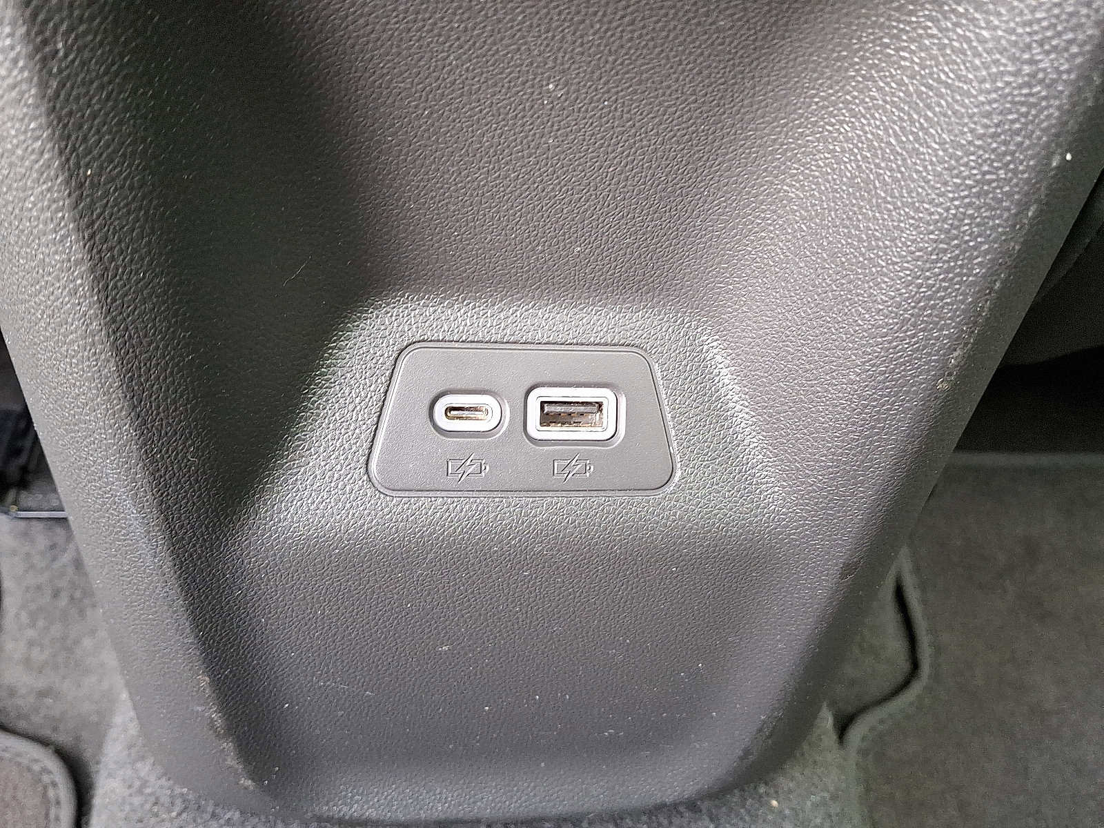 Used 2023 Buick Envision Essence w/ Sport Touring Package image 10