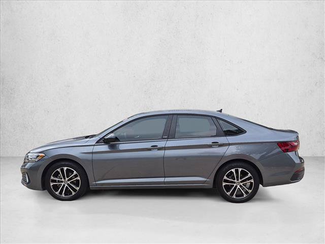 Used 2024 Volkswagen Jetta Sport FWD image 9