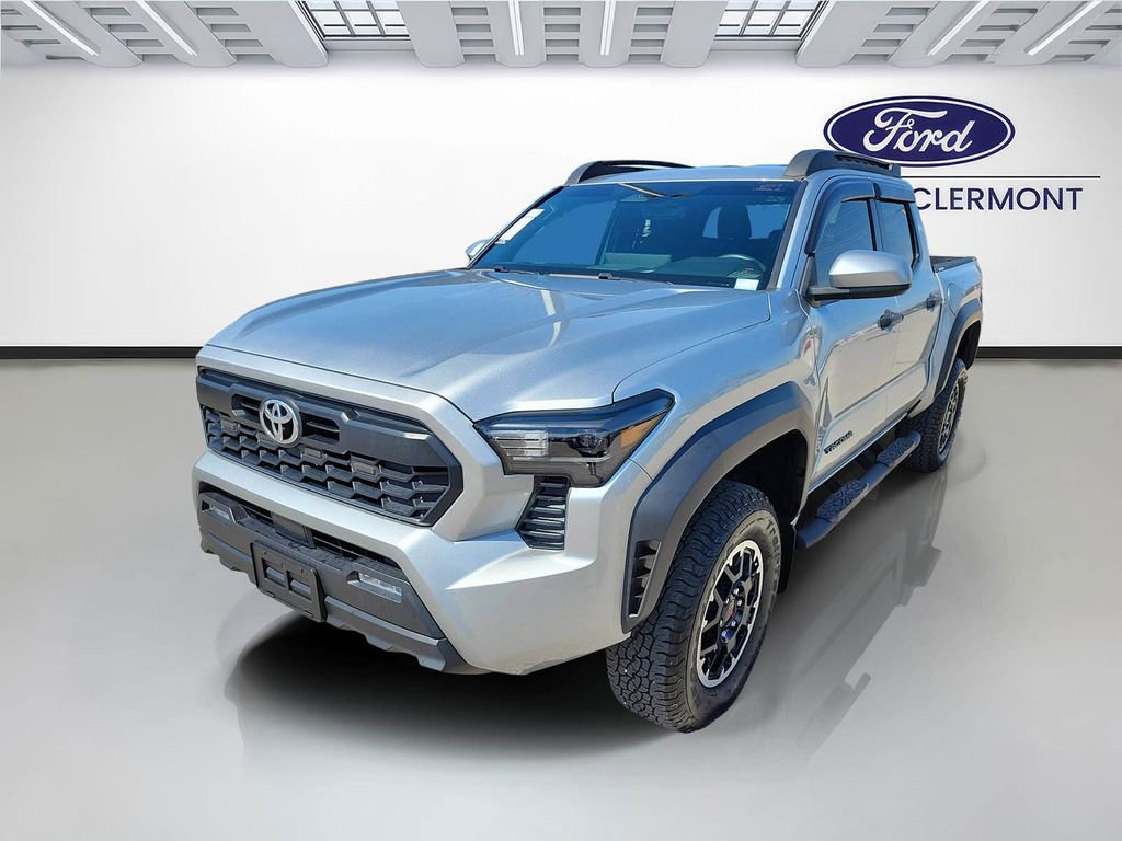 Used 2024 Toyota Tacoma TRD Off-Road image 2