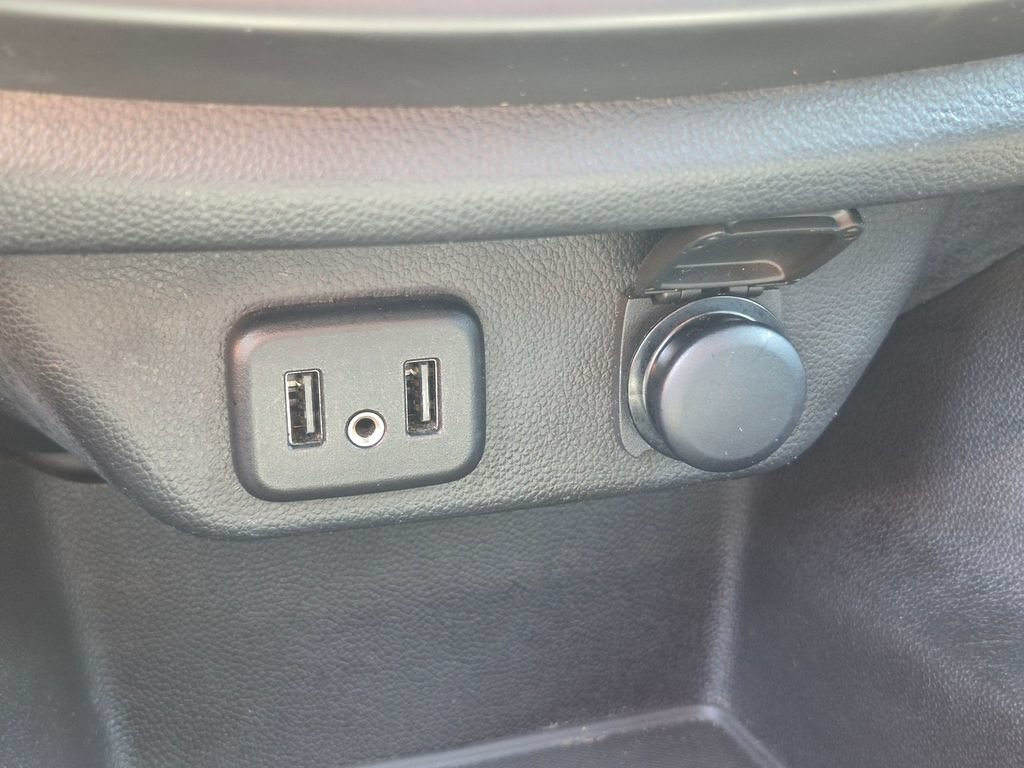 Used 2019 Chevrolet Traverse LT AWD/4WD image 32