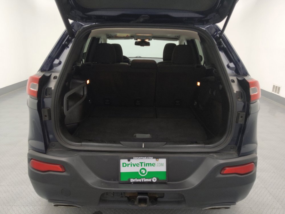 Used 2015 Jeep Cherokee Latitude w/ Comfort/Convenience Group image 29