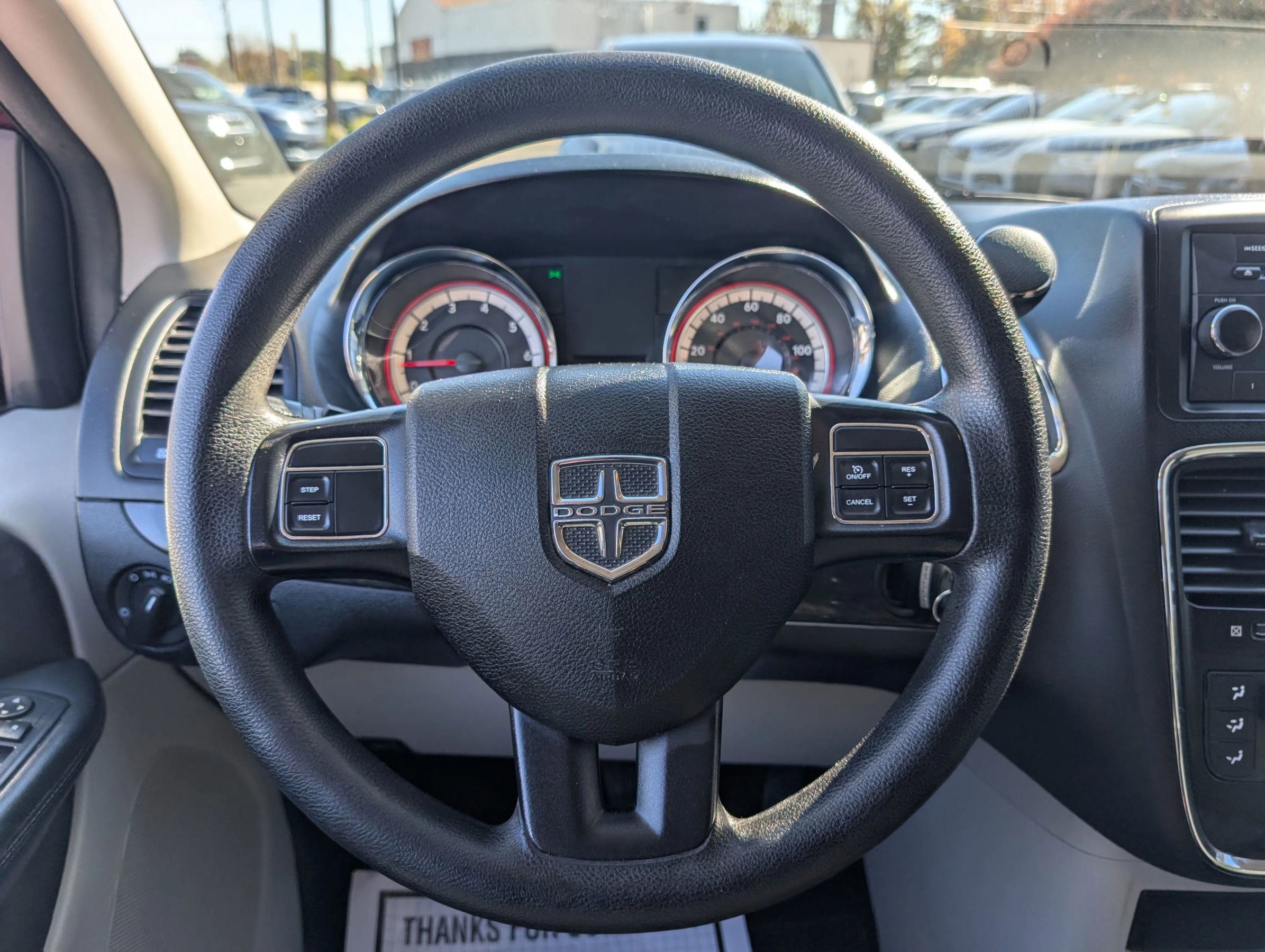 Used 2017 Dodge Grand Caravan SE image 17