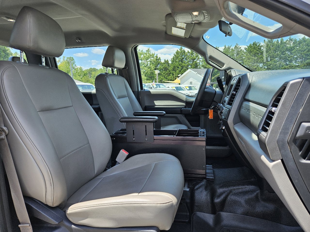 Used 2017 Ford F350 XL image 32