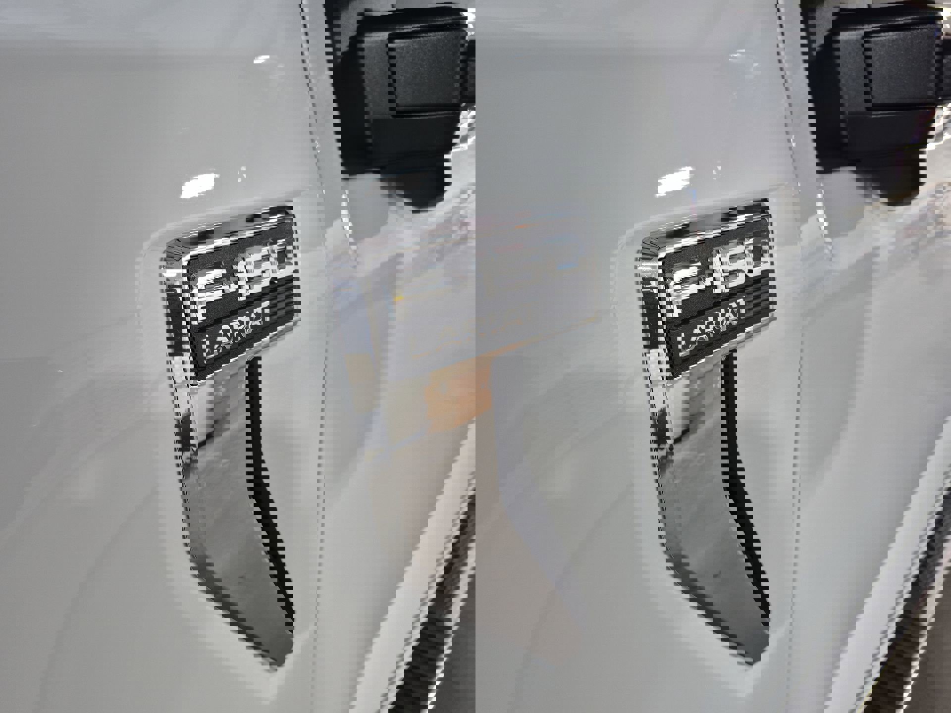 Used 2023 Ford F150 Lariat w/ Max Trailer Tow Package image 34