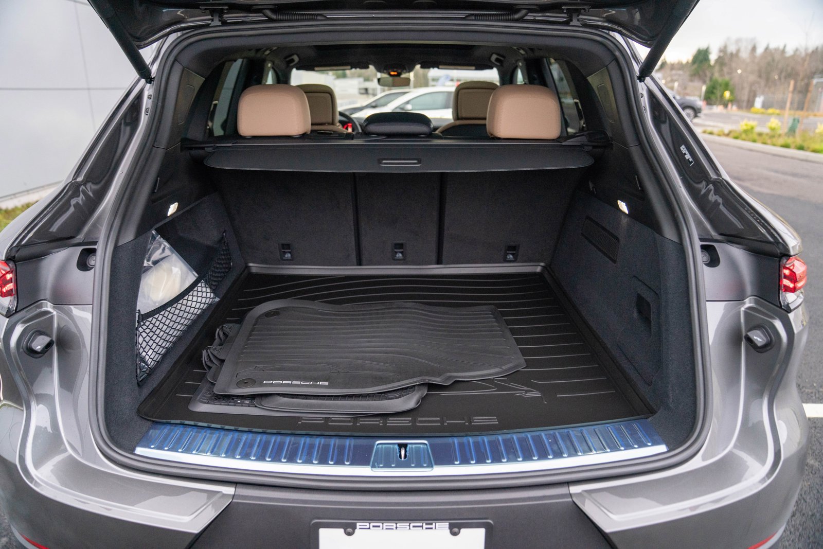 Certified 2026 Porsche Cayenne AWD/4WD image 26