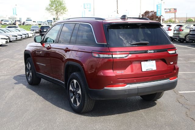 Used 2022 Jeep Grand Cherokee Limited 4xe w/ Luxury Tech Group II AWD/4WD image 7