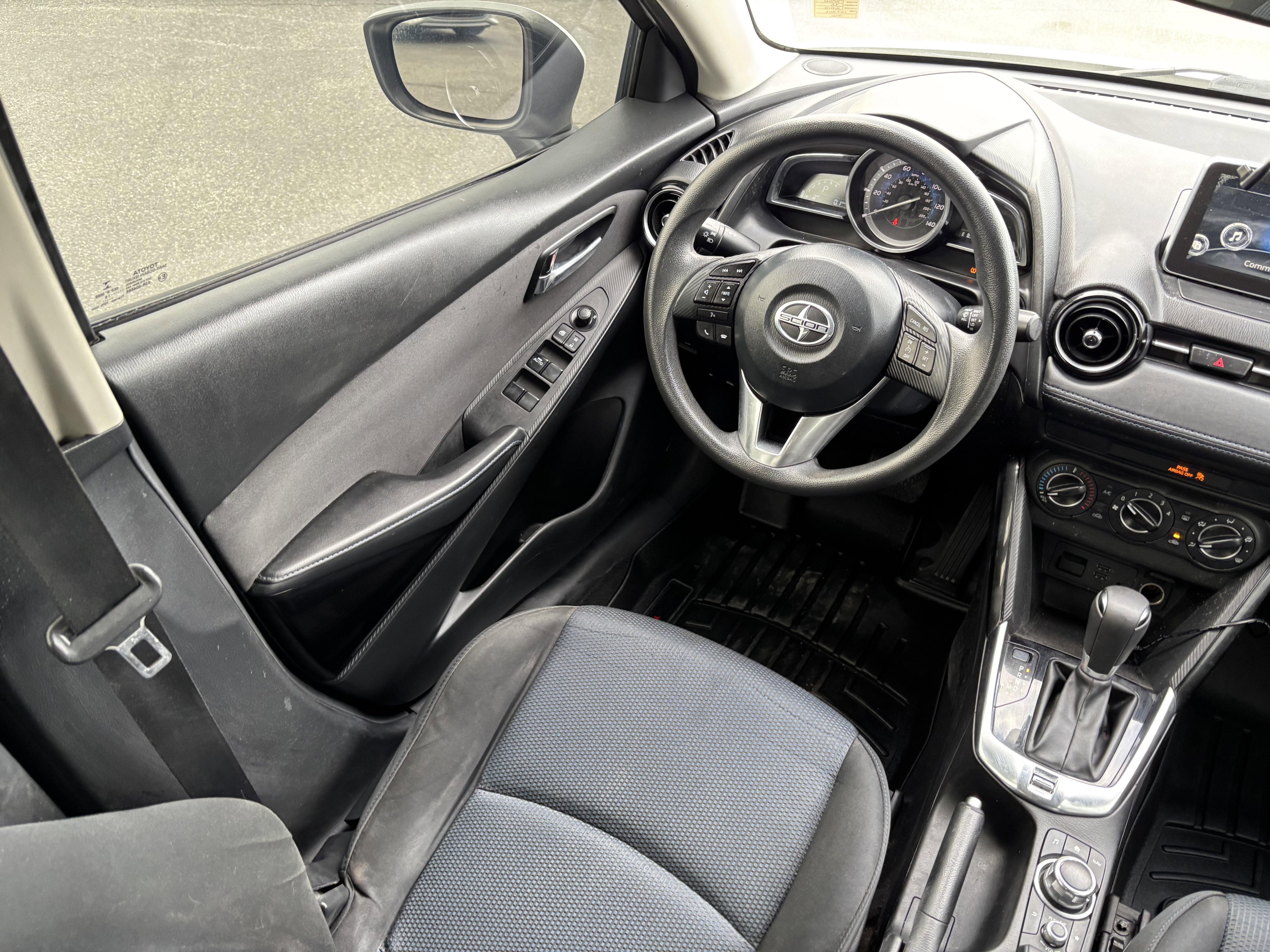 Used 2016 Scion iA FWD image 20