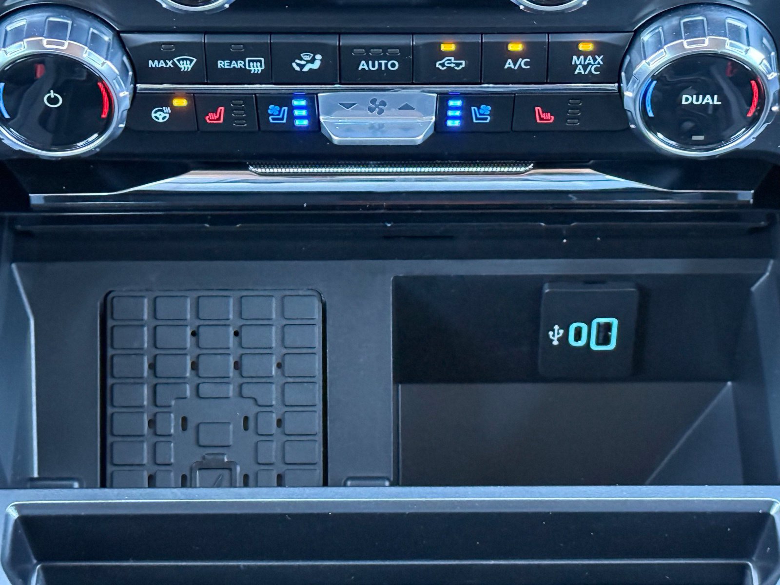 New 2026 Ford F550 4x4 Crew Cab image 28