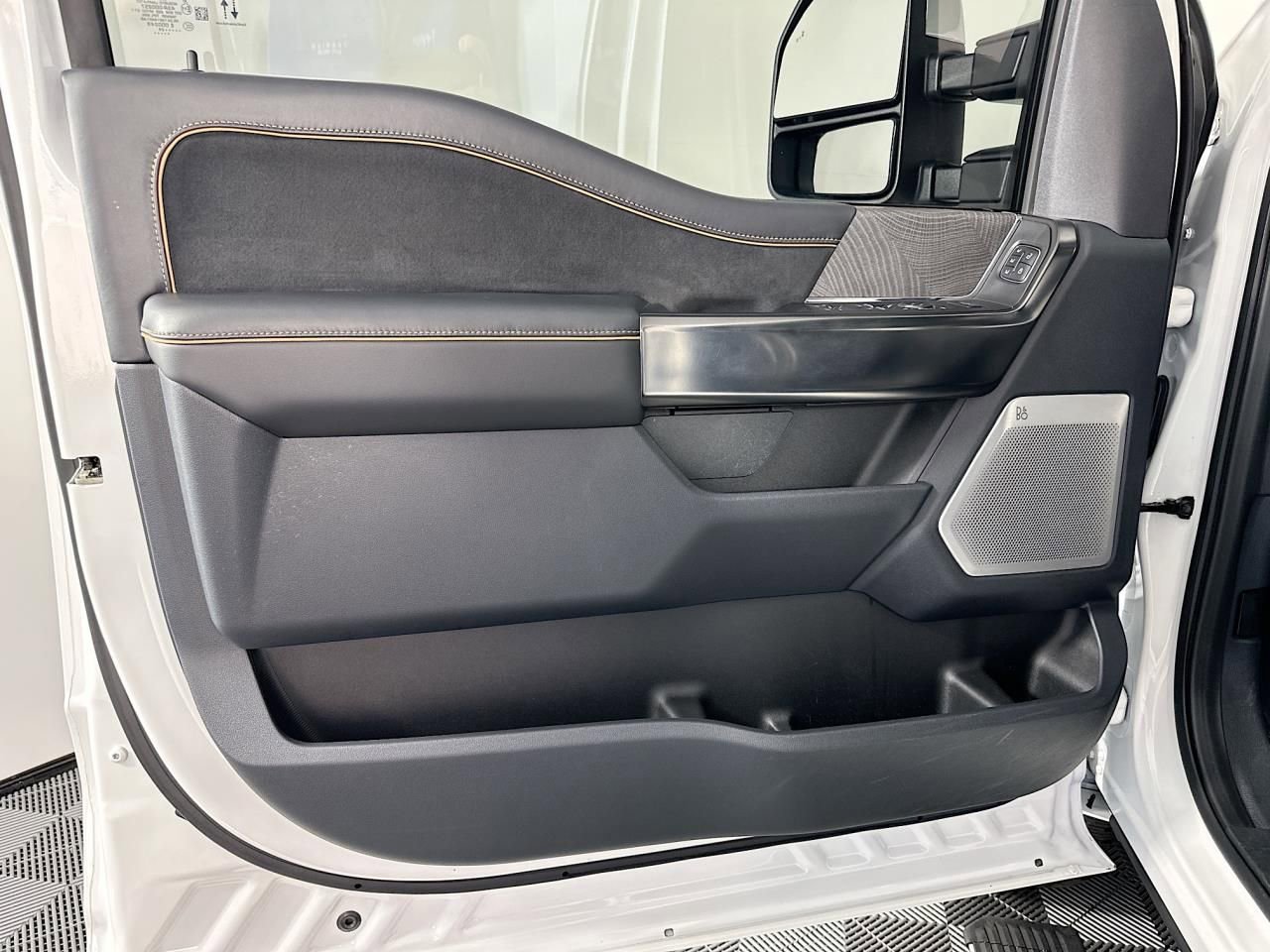 Used 2024 Ford F350 Platinum AWD/4WD image 35