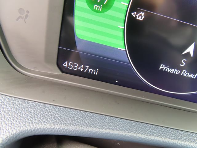Used 2023 Chevrolet Bolt EUV Premier w/ Sun & Sound Package FWD image 22