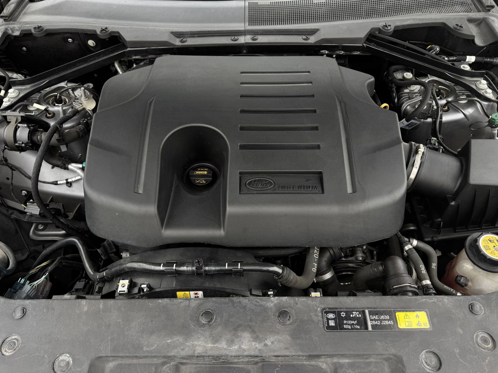 Used 2022 Land Rover Defender 110 X image 32